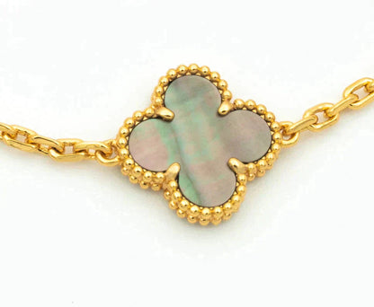 [Select] CLOVER 5 MOTIF GRAY MOP BRACELET COLLECTION