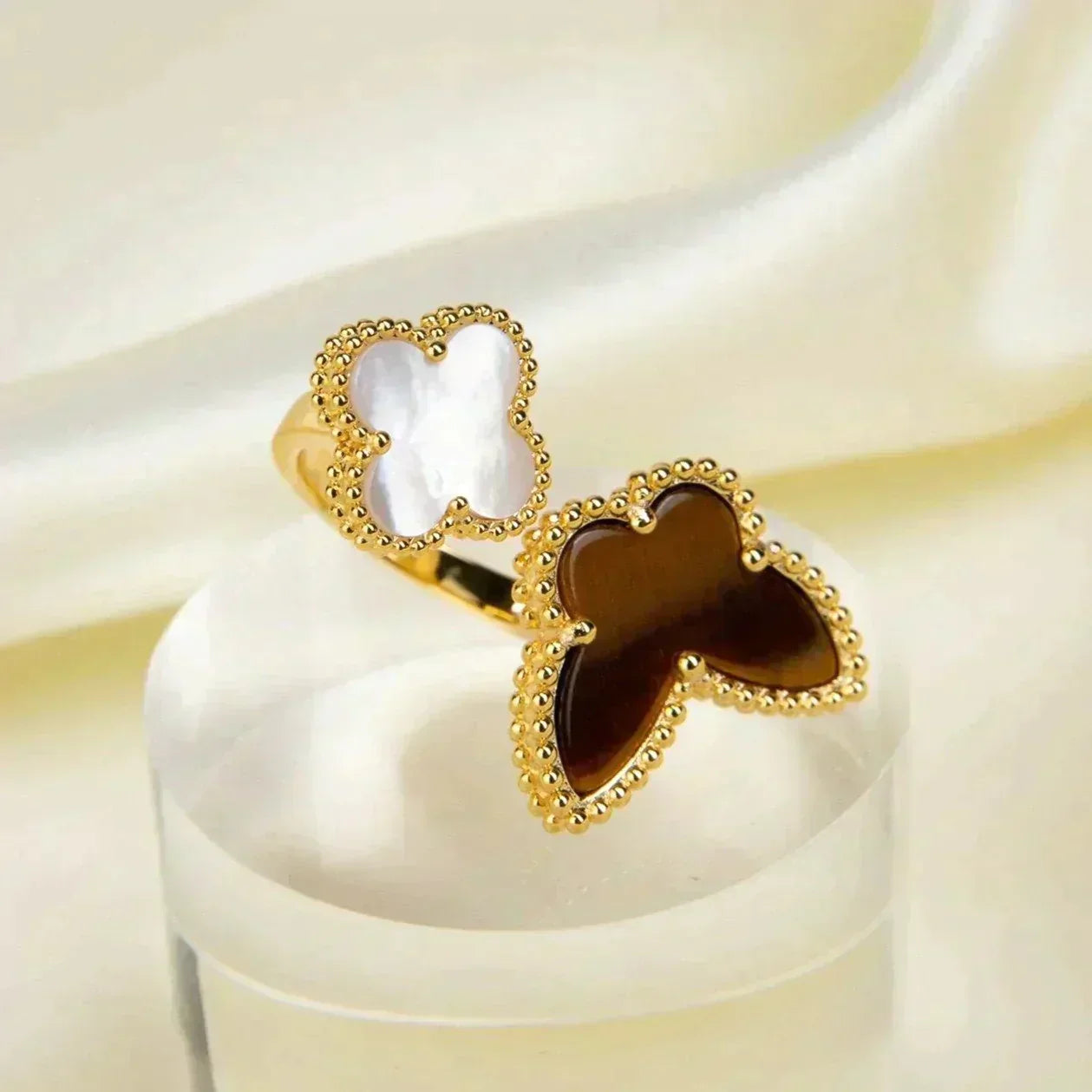 [Select]LUCKY BETWEEN THE FINGER RING