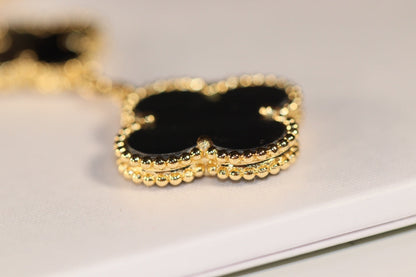 [Select]CLOVER EARRINGS GOLD ONYX MOP 3 MOTIF