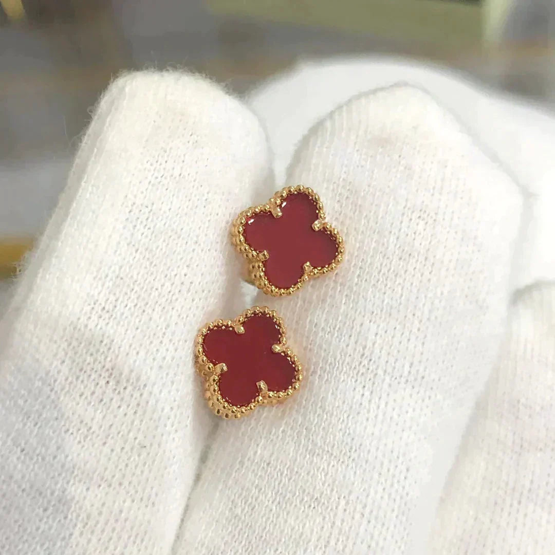 [Select]CLOVER MINI 9.5MM CARNELIAN EARRINGS
