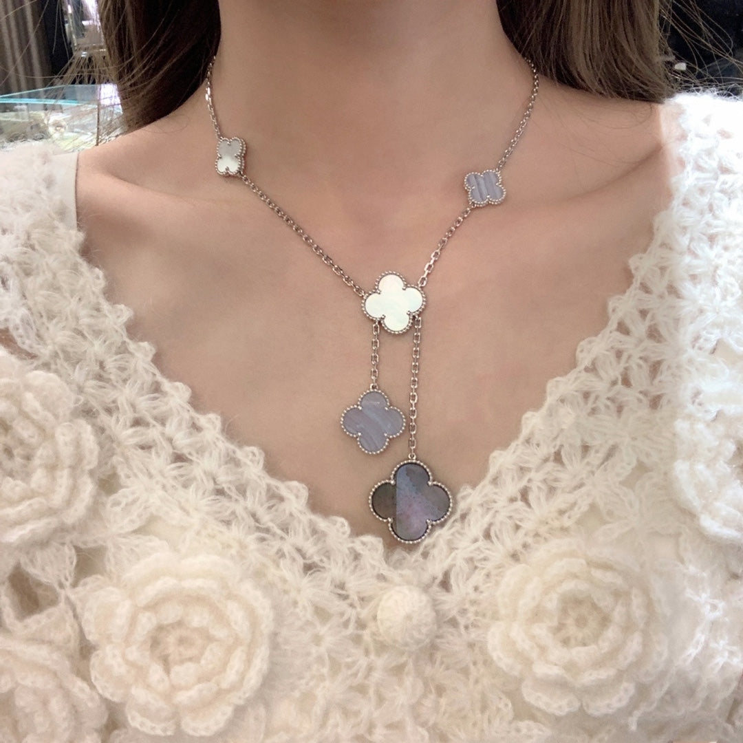 [Select]CLOVER MOP CHALCEDONY NECKLACE SILVER 6 MOTIF