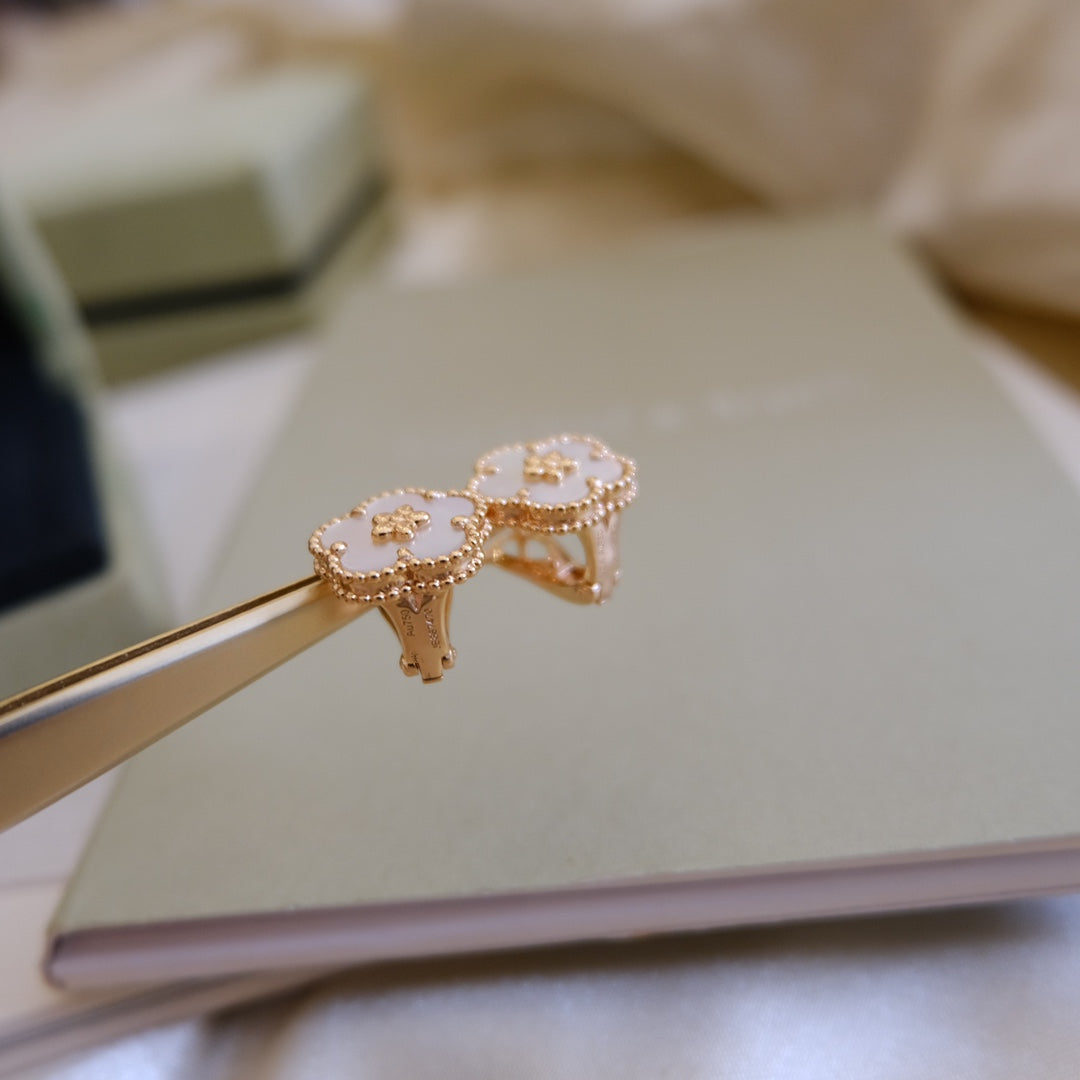 [Select]LUCKY PINK GOLD WHITE MOP EARRINGS