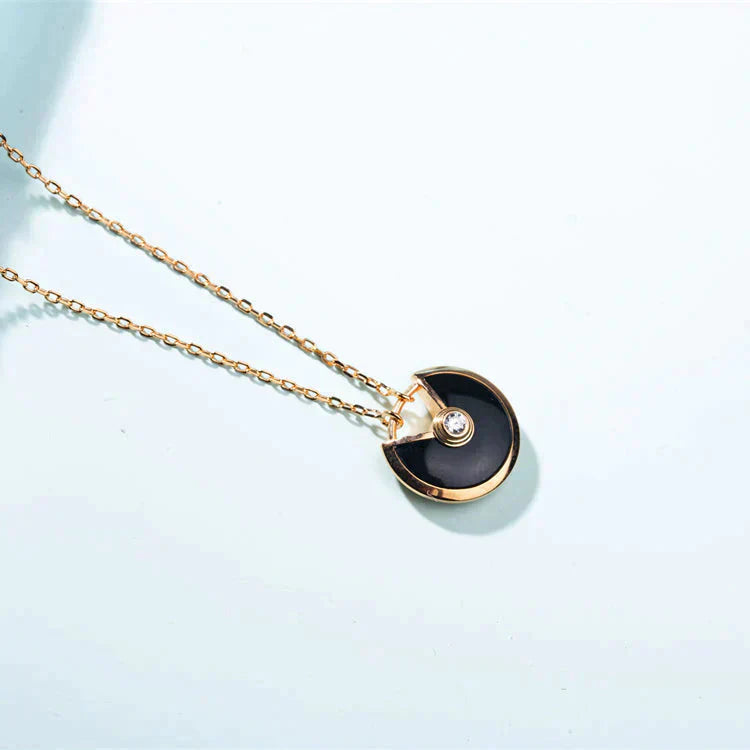 [Select]AMULETTE GOLD CARNELIAN ONYX NECKLACE