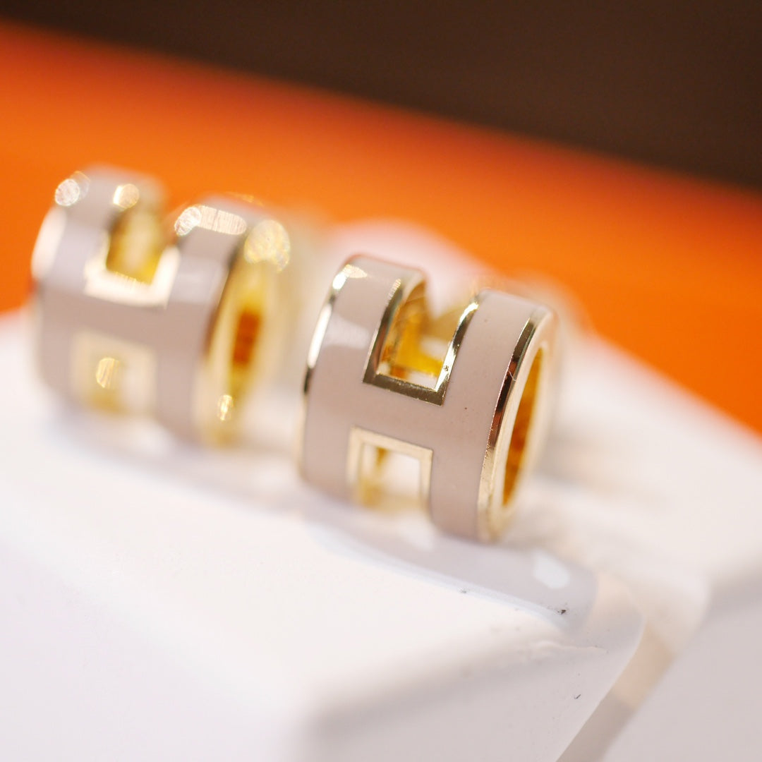 [Select]MINI POP H GOLD EARRINGS GREY