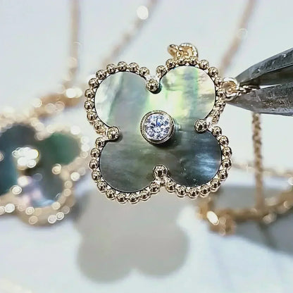 [Select]CLOVER 15MM DIAMOND AND MOTHER-OF-GREY NECKLACE