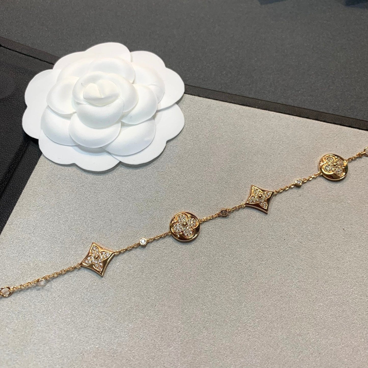 [Select]STAR AND SUN 4 MOTIFS GOLD DIAMONDS BRACELET