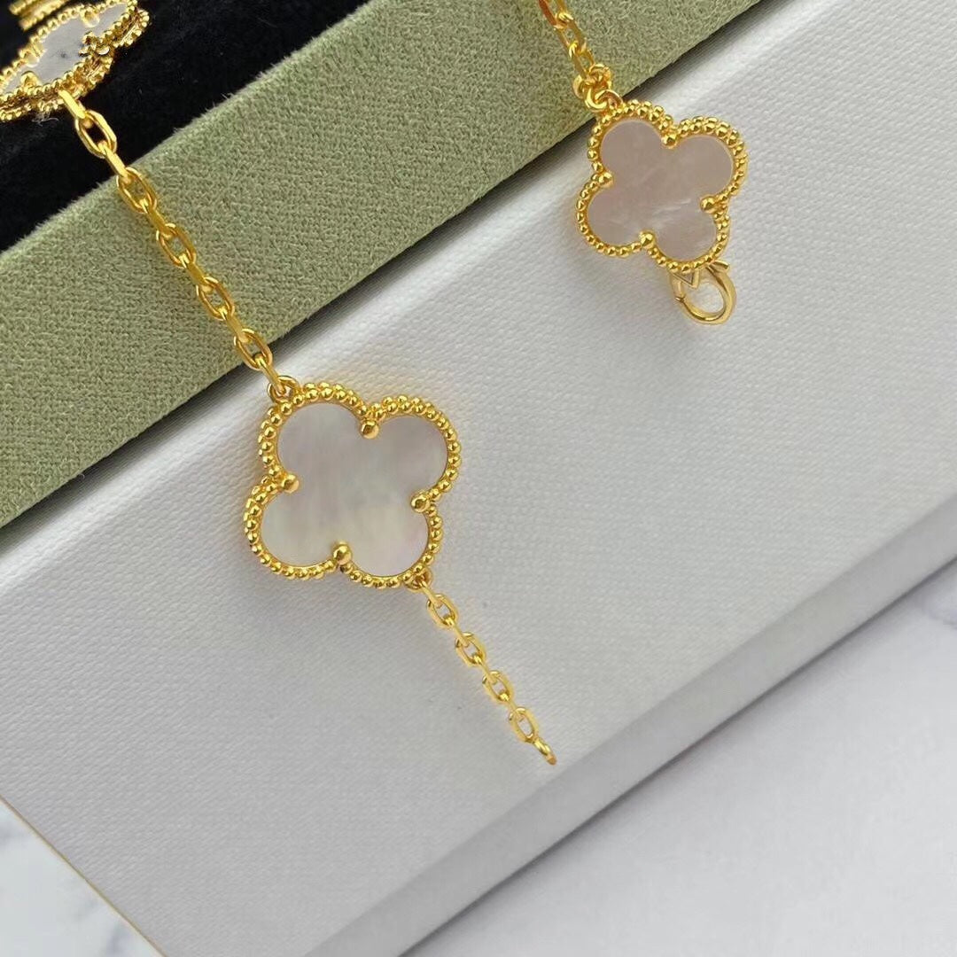 [Select]MAGIC CLOVER MOP GOLD BRACELET 5 MOTIFS
