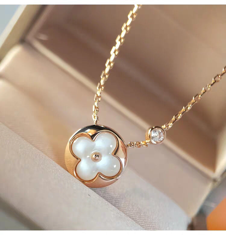[Select]SUN MOP GOLD 1 DIAMOND NECKLACE