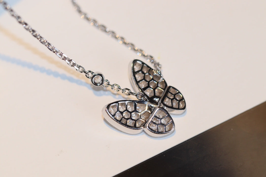 [Select]BUTTERFLY DIAMOND NECKLACE