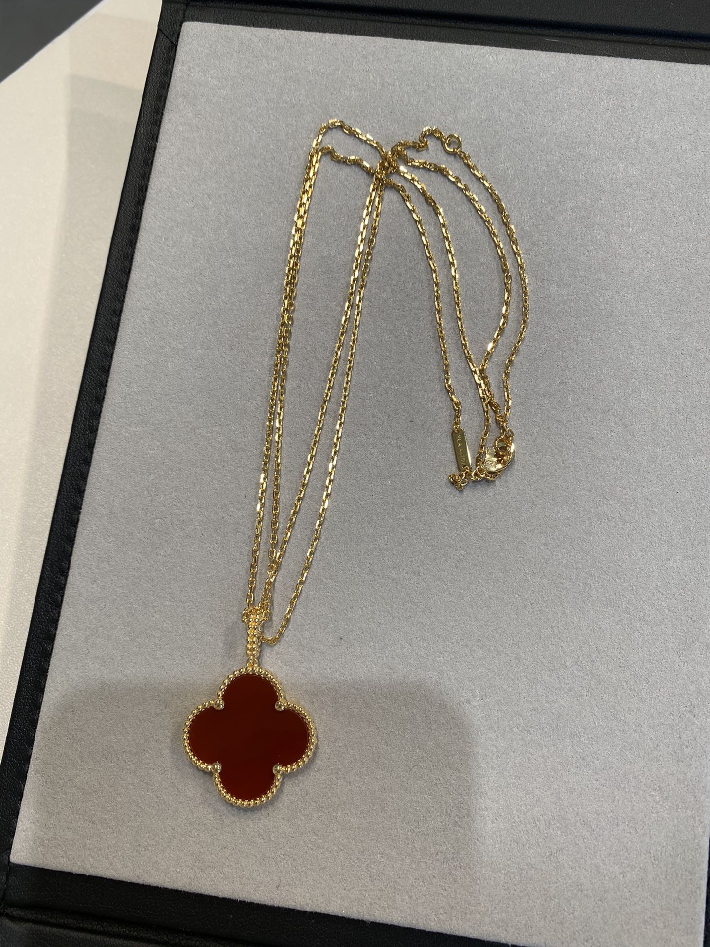[Select]CLOVER 25MM NECKLACE GOLD CARNELIAN