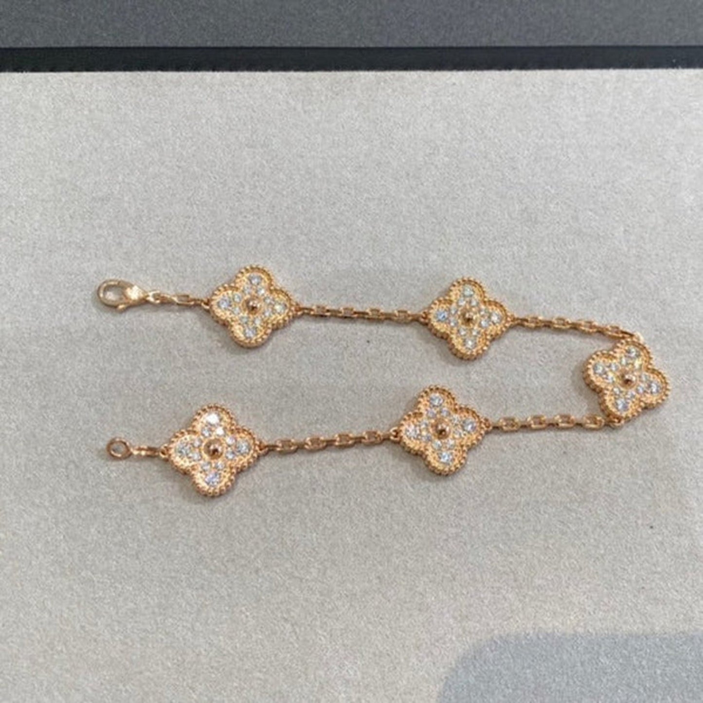 [Select] CLOVER 5 MOTIF FULL DIAMOND BRACELET COLLECTION