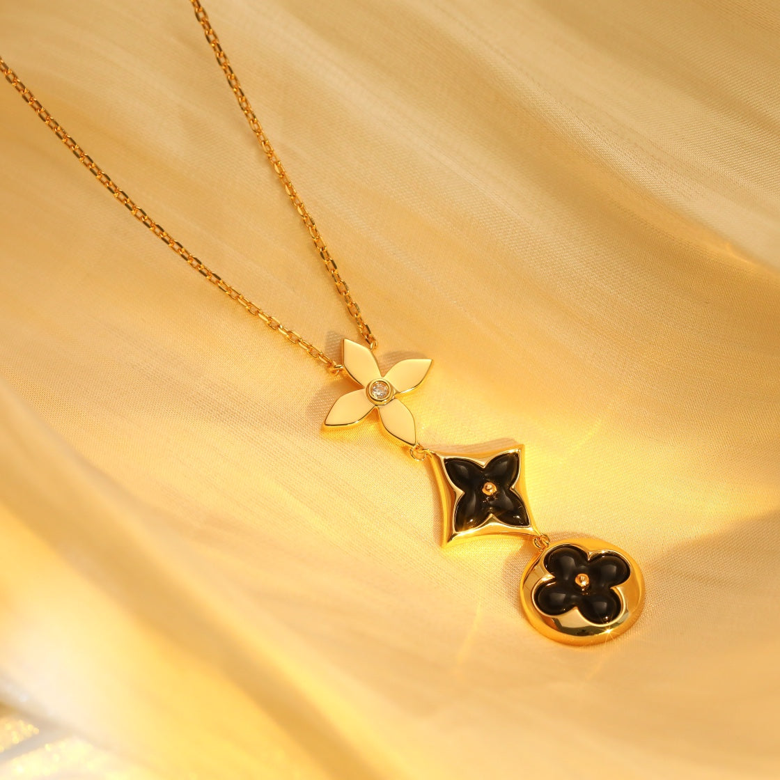 [Select]STAR AND SUN ONYX PINK GOLD NECKLACE