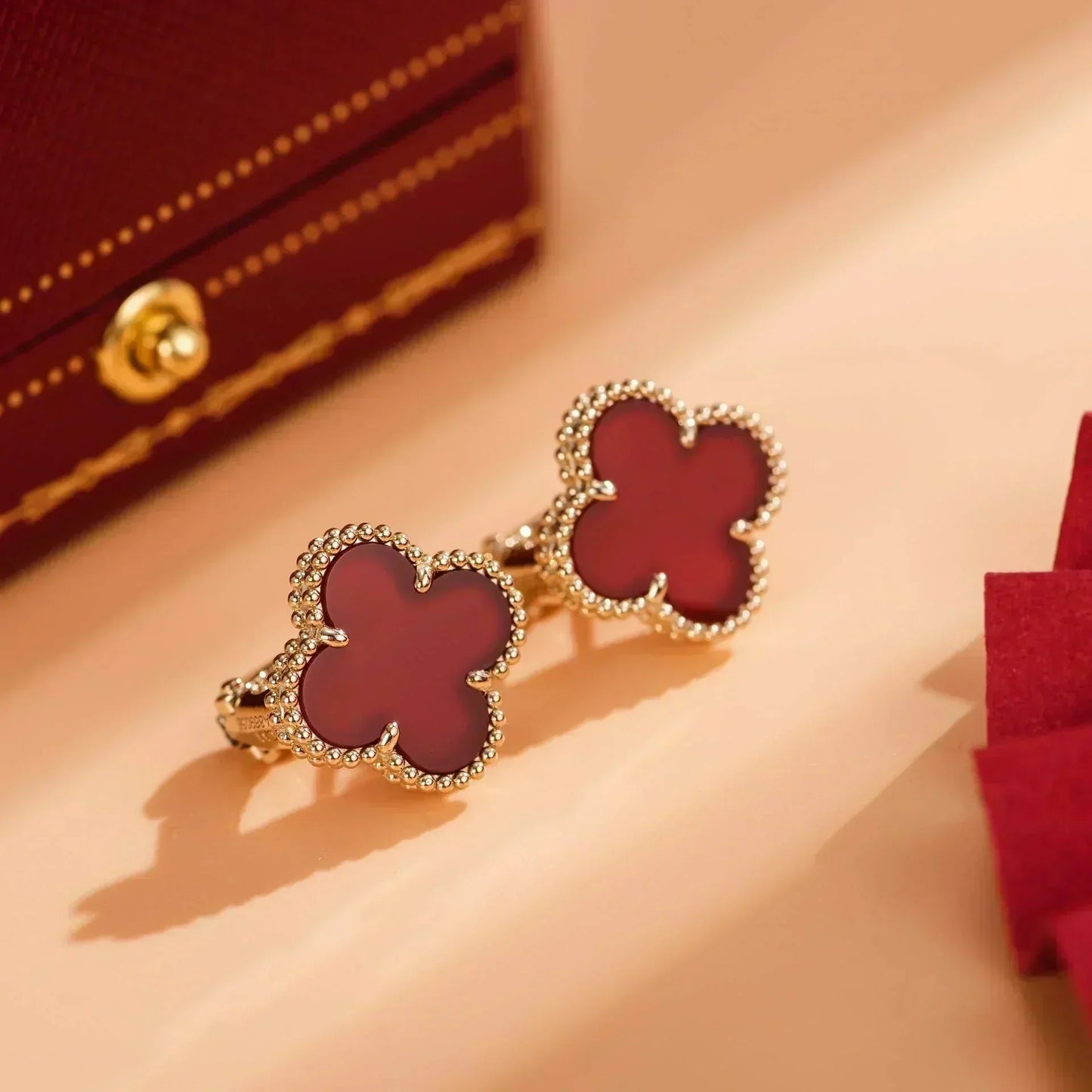 [Select]CLOVER MEDIUM 1 MOTIFS CARNELIAN  EARRINGS