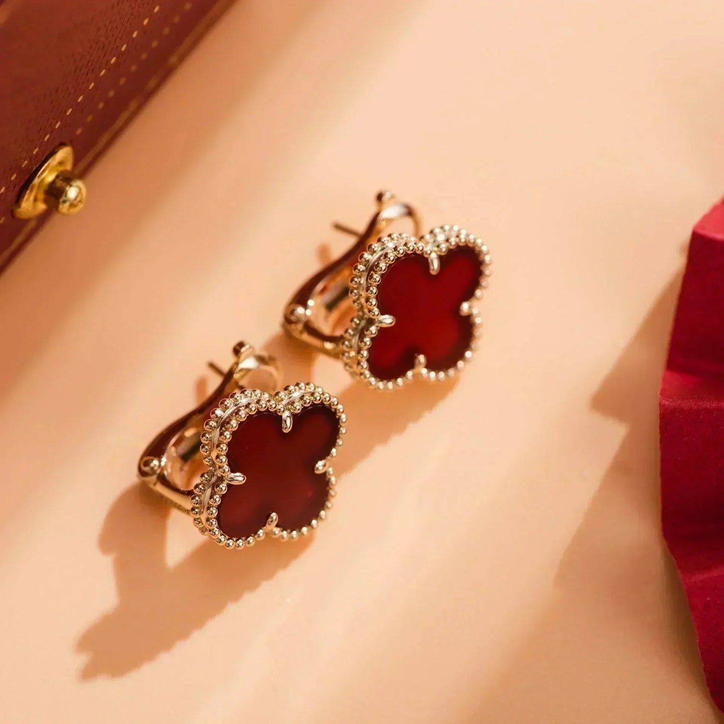 [Select]CLOVER MEDIUM 1 MOTIFS CARNELIAN  EARRINGS