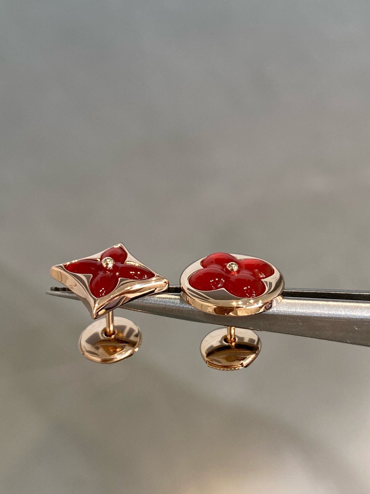 [Select]STAR AND SUN PINK GOLD CARNELIAN STUD EARRINGS