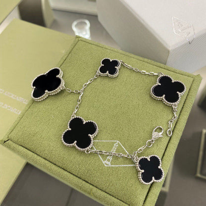 [Select]CLOVER 5 MOTIFS SIVLER ONYX BRACELET
