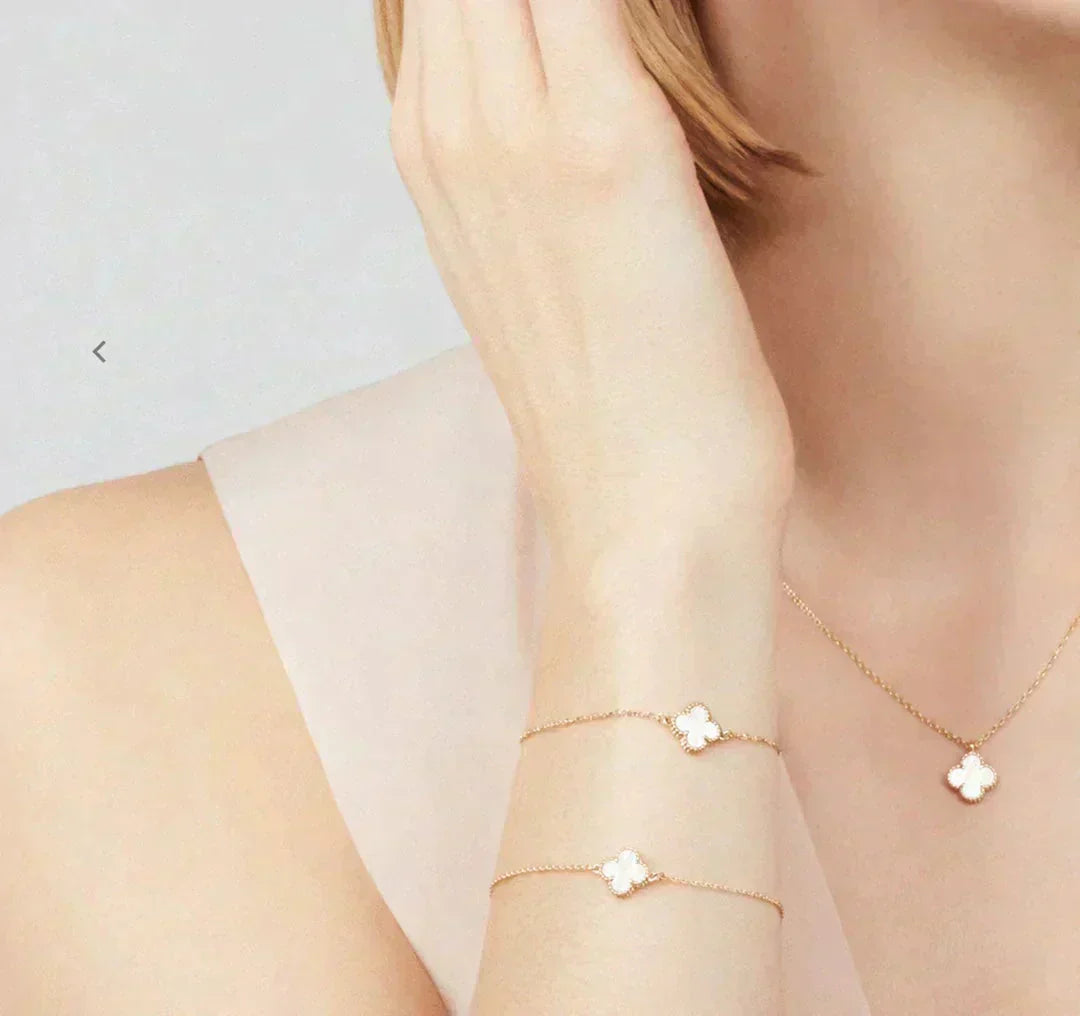 [Select]CLOVER MINI 9.5MM WHITE MOTHER-OF-PEARL NECKLACE