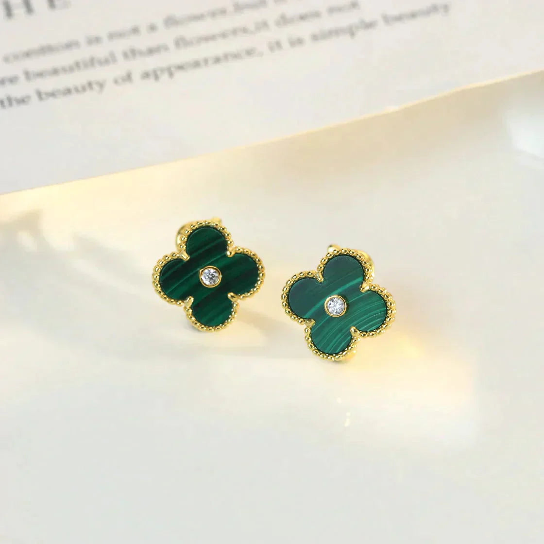 [Select]CLOVER MEDIUM 1 MOTIFS MALACHITE DIAMOND EARRINGS