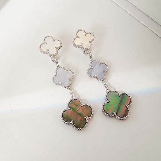 [Select]CLOVER 3 MOTIFS CHALCEDONY DARK MOP SILVER EARRINGS