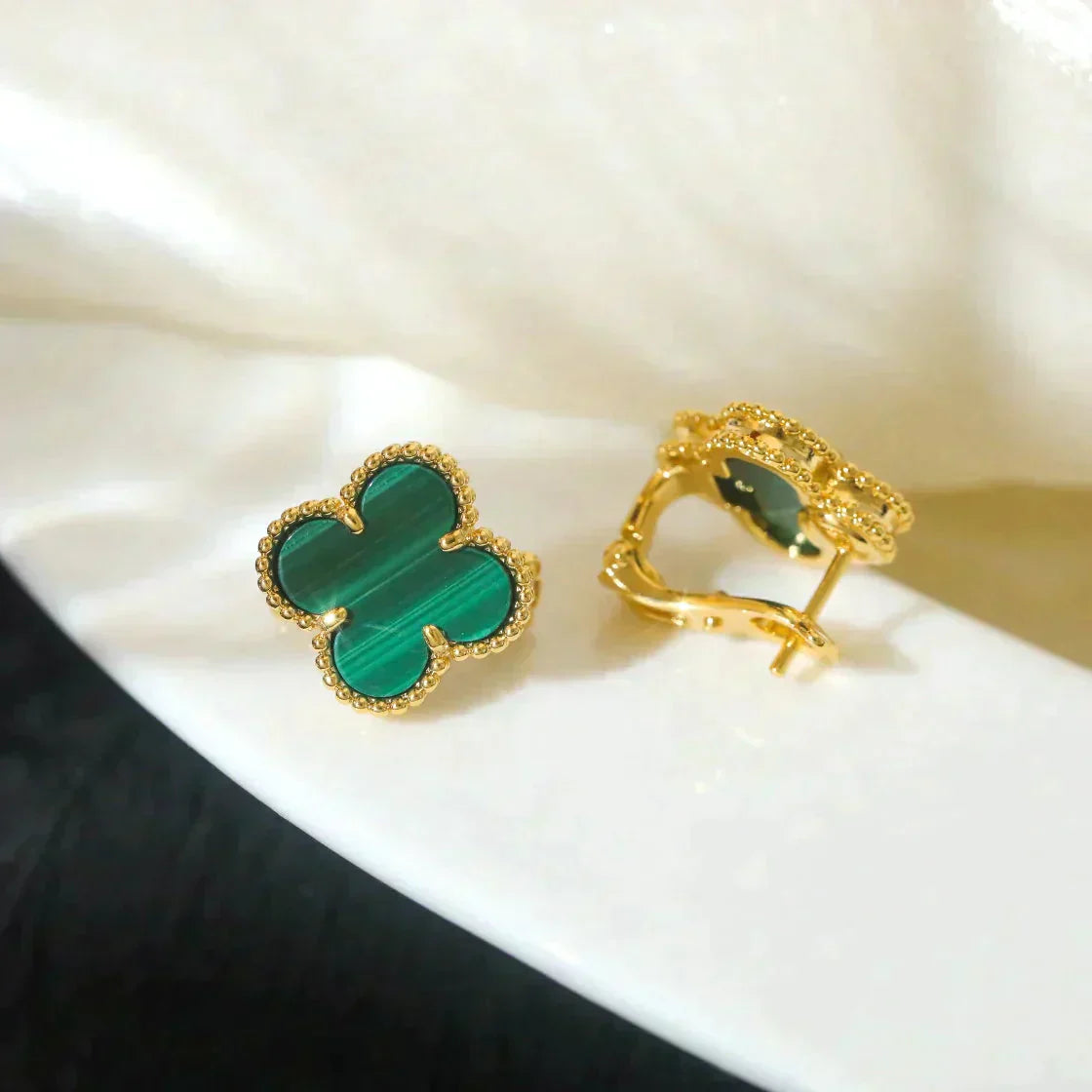 [Select]CLOVER MEDIUM 1 MOTIFS MALACHITE  EARRINGS