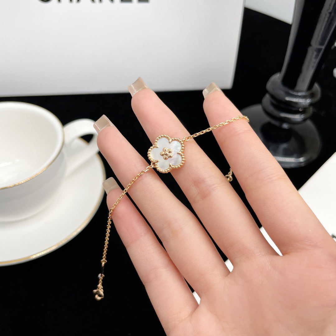 [Select]LUCKY SPRING Select GOLD MOP BRACELET