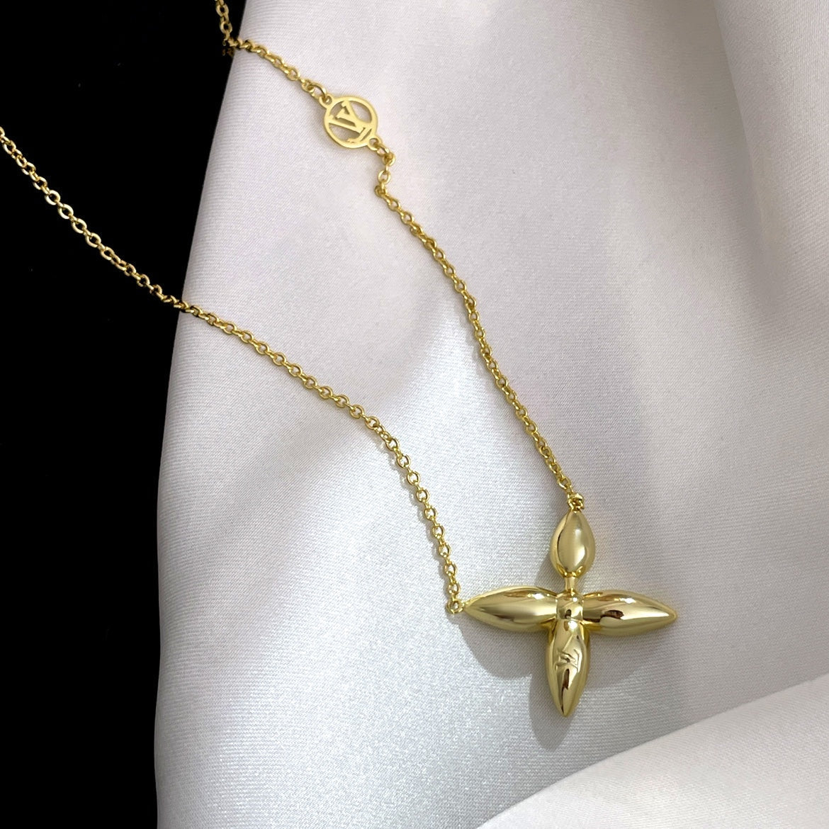 [Select]LOUISETTE GOLD NECKLACE