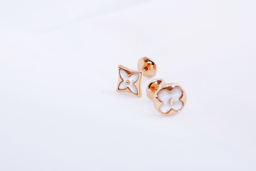 [Select]STAR AND SUN PINK GOLD MOP STUD EARRINGS