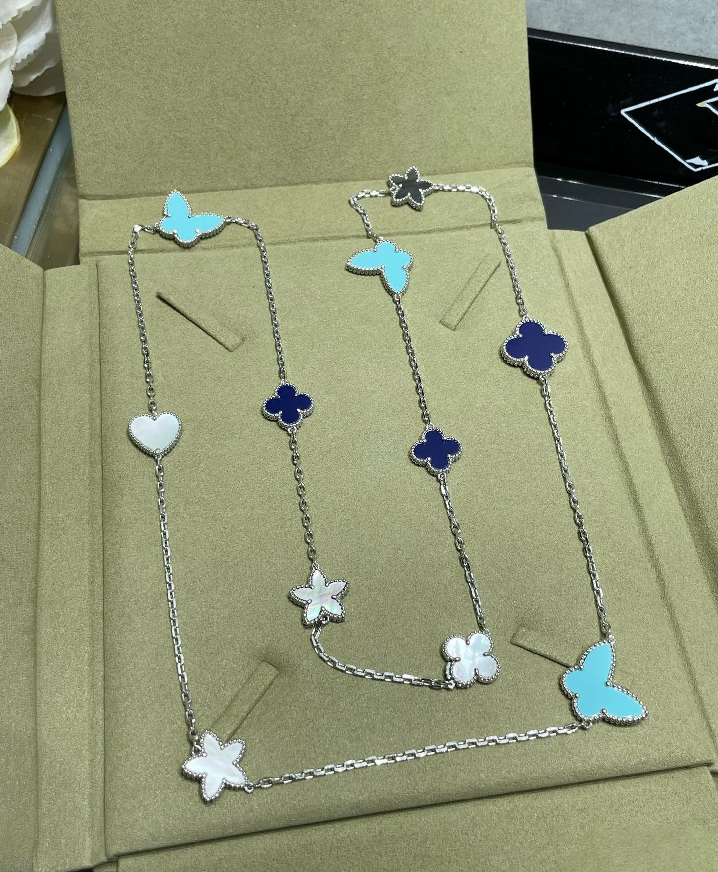 [Select]LUCKY CLOVER SILVER 11 MOTIF NECKLACE