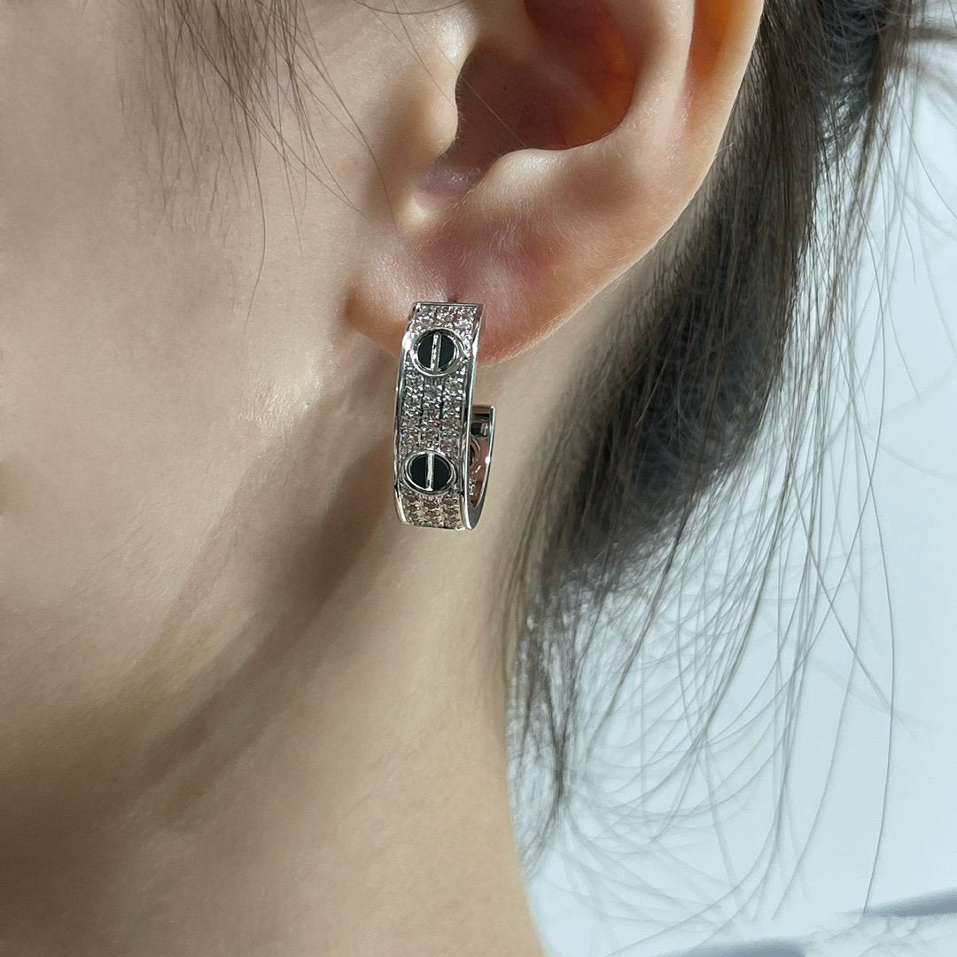 [Select]LOVE CERAMIC DIAMOND PAVED SILVER EARRINGS