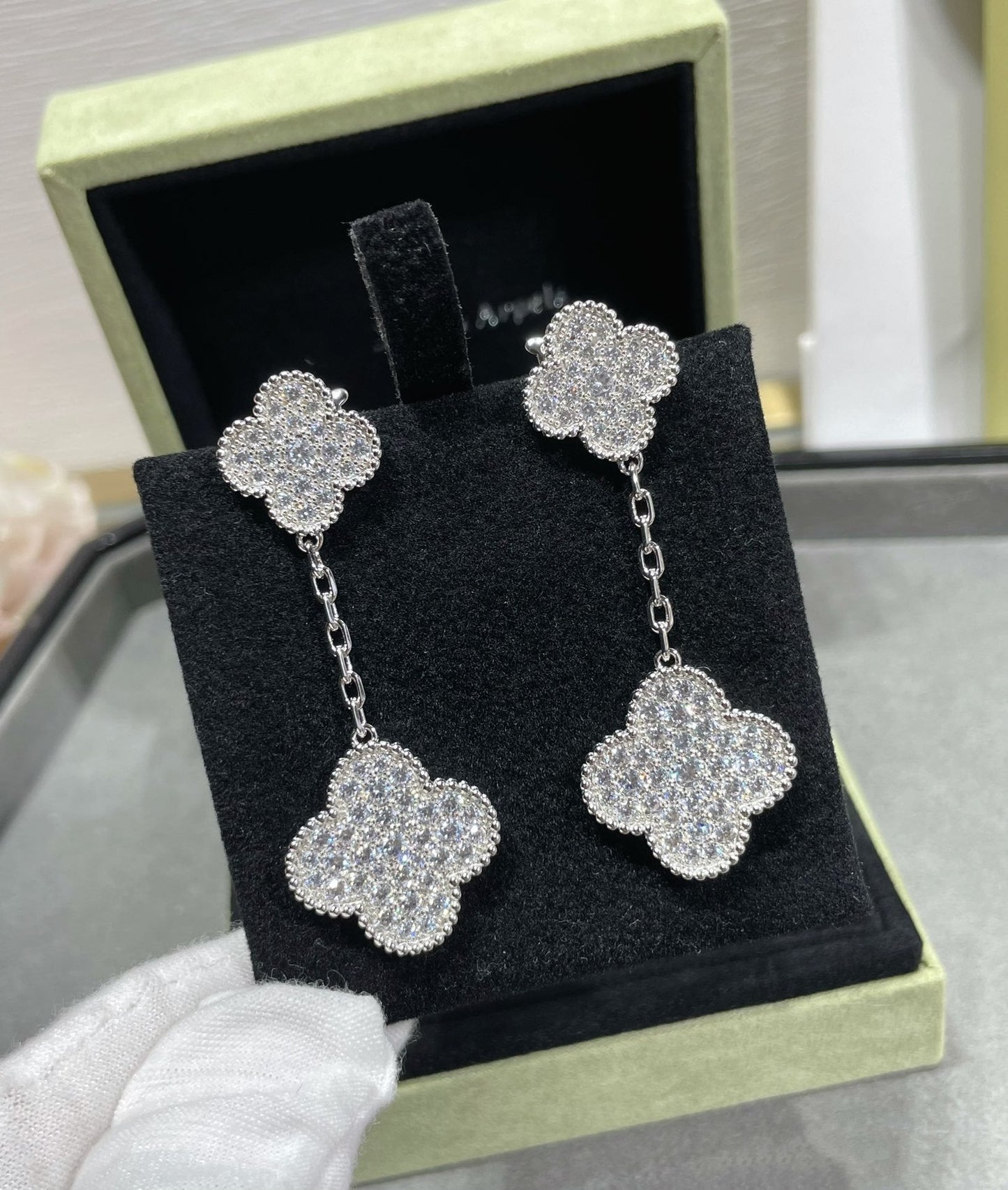[Select]CLOVER 2 MOTIFS DIAMOND PAVED SILVER EARRINGS