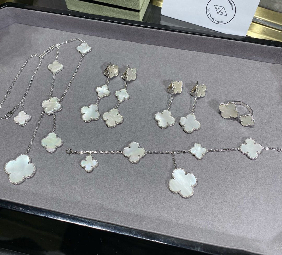 [Select]CLOVER 5 MOTIF WHITE MOP SILVER BRACELET