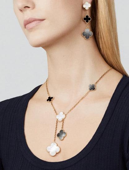 [Select]CLOVER 3 MOTIF MOP ONYX DARK MOP PINK GOLD EARRINGS