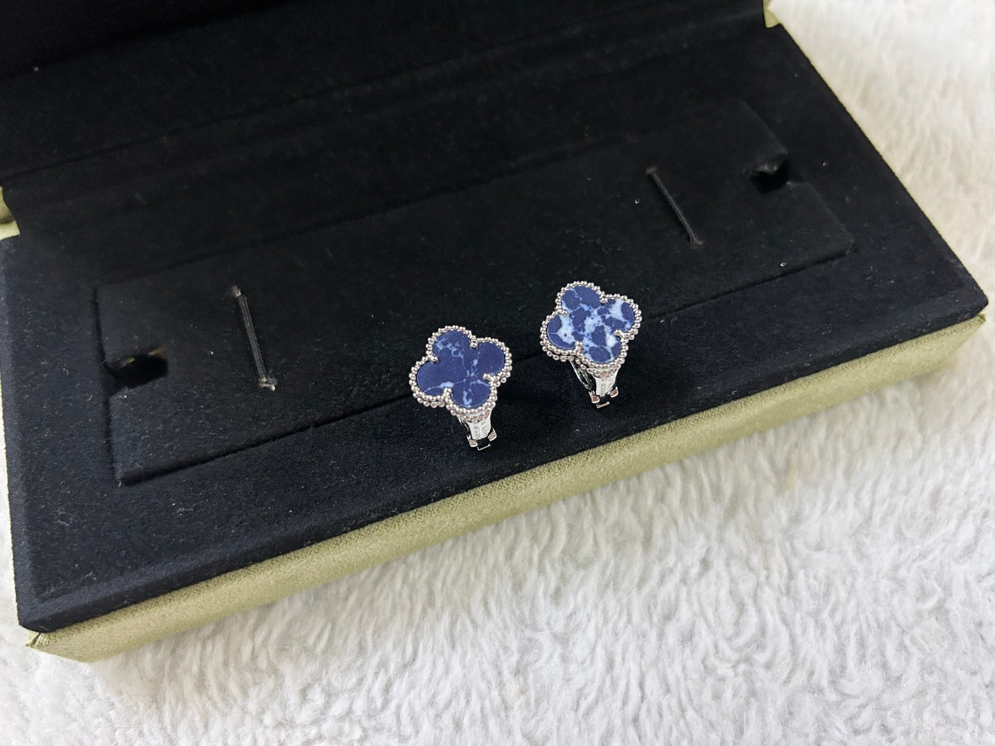 [Select]CLOVER PIETERSITE MEDIUM STUD EARRINGS