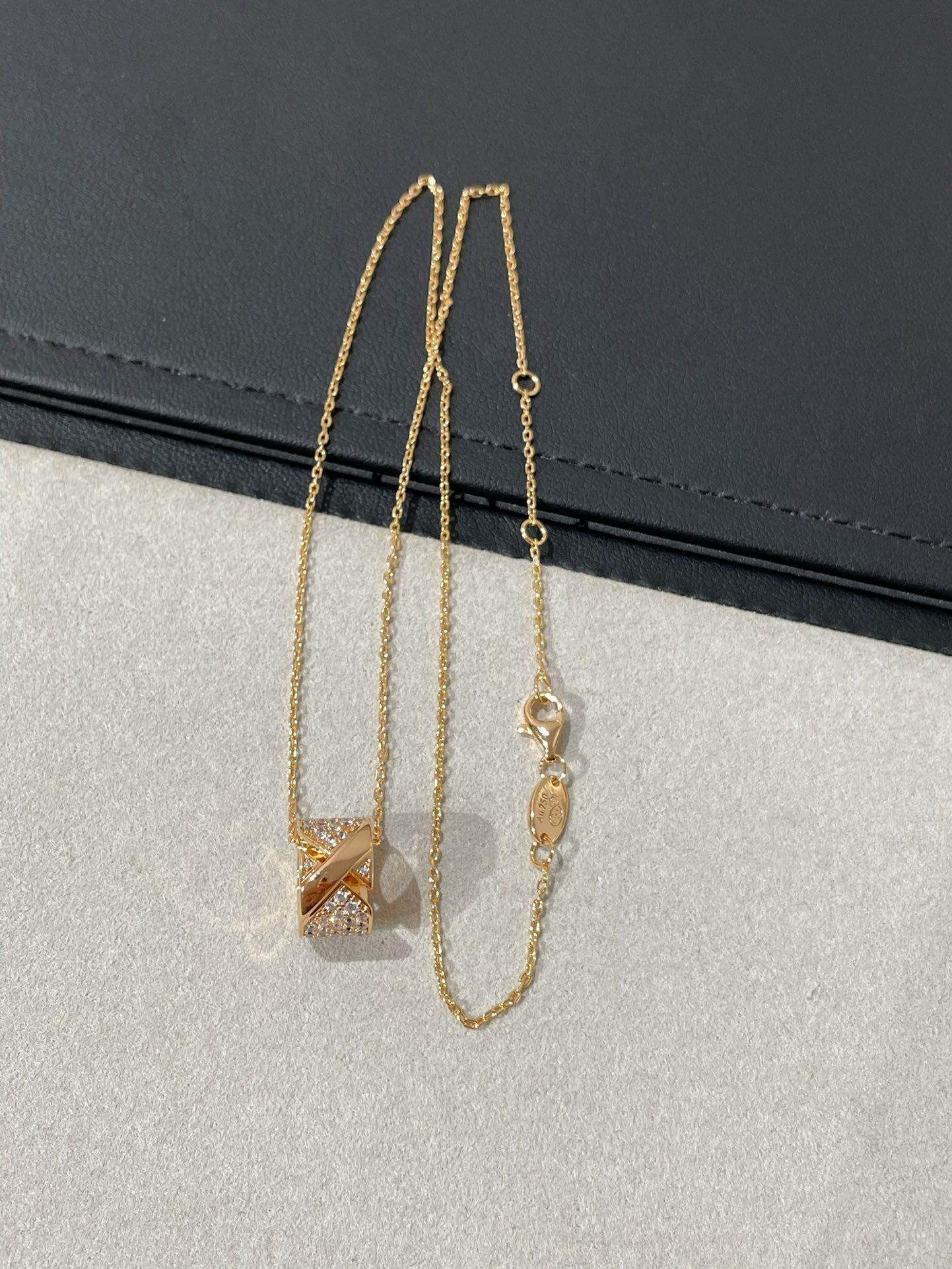 [Select]LIENS EVIDENCE DIAMOND PAVED NECKLACE