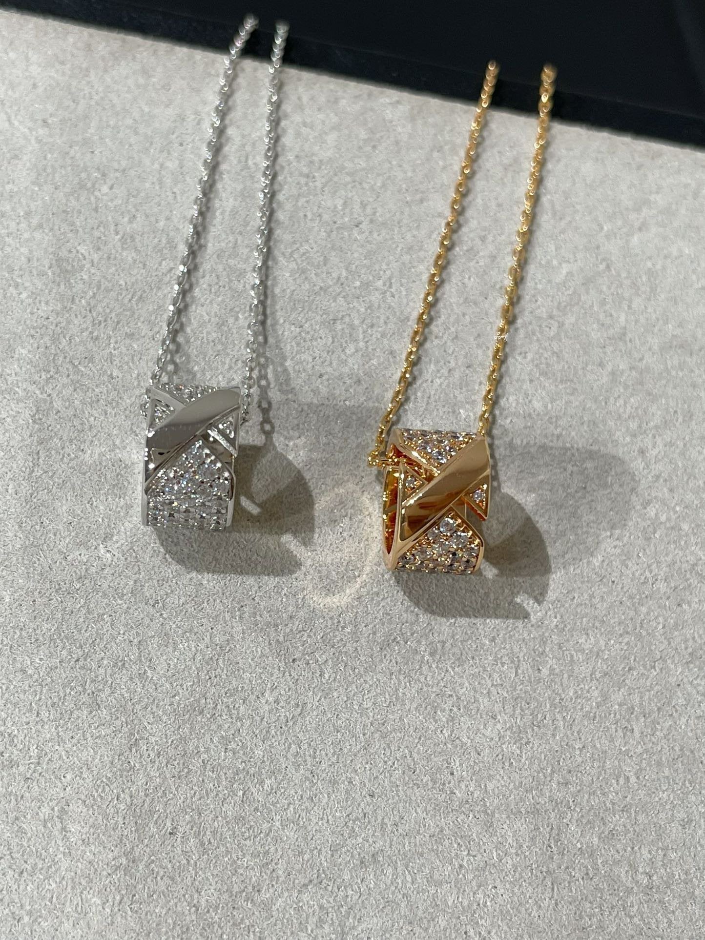 [Select]LIENS EVIDENCE DIAMOND PAVED NECKLACE