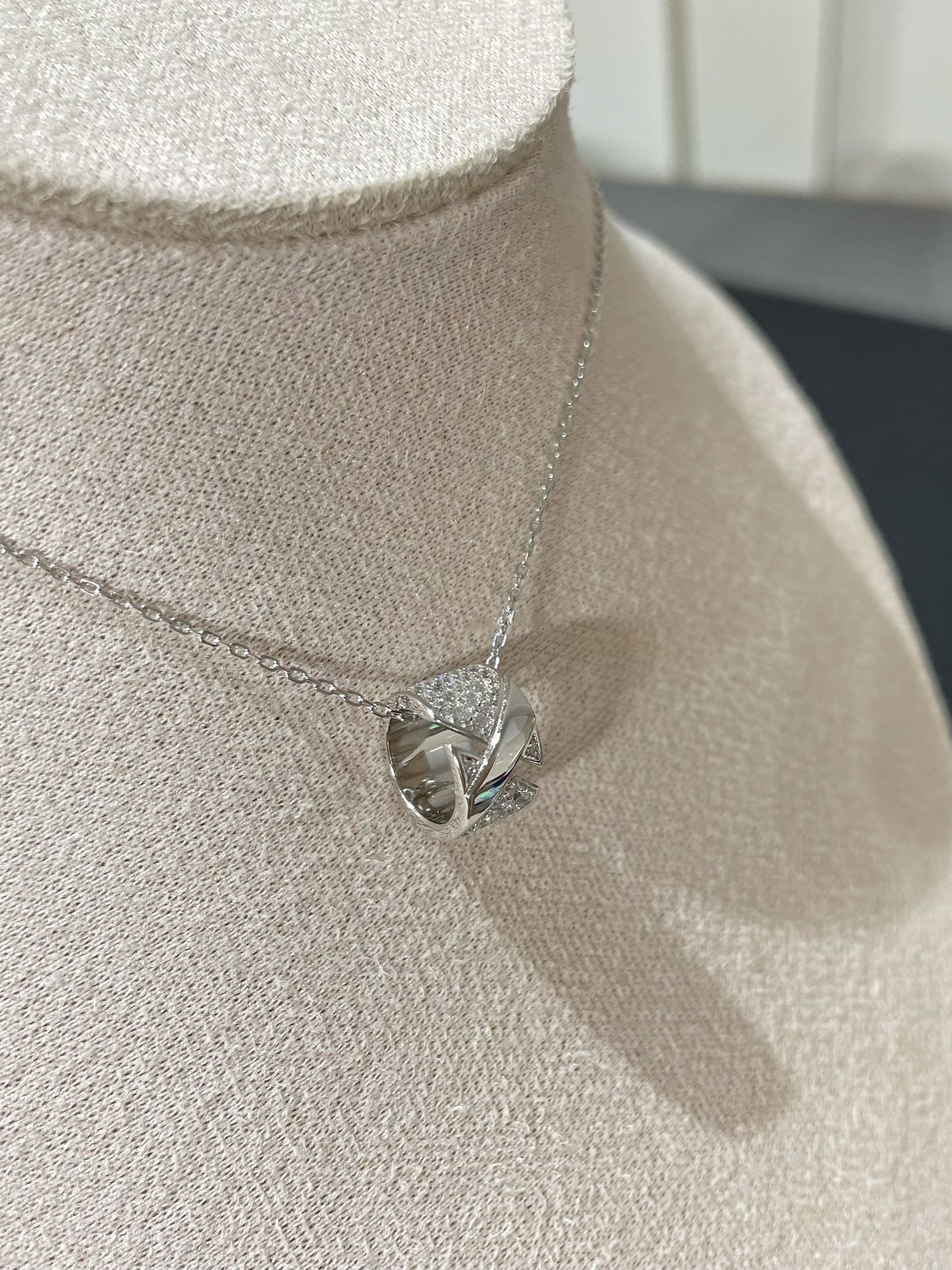 [Select]LIENS EVIDENCE DIAMOND PAVED NECKLACE