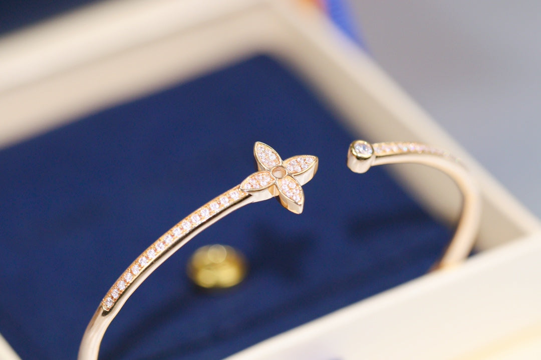 [Select]IDYLLE PINK GOLD OPEN BRACELET DIAMOND PAVED