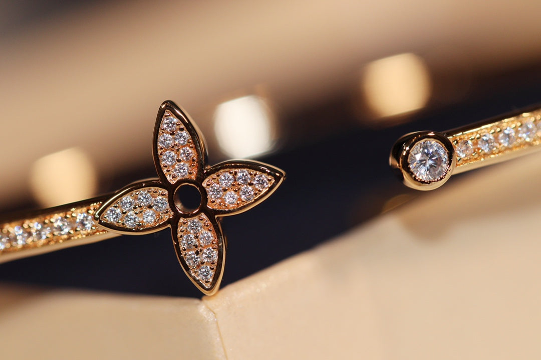 [Select]IDYLLE GOLD OPEN BRACELET DIAMOND PAVED