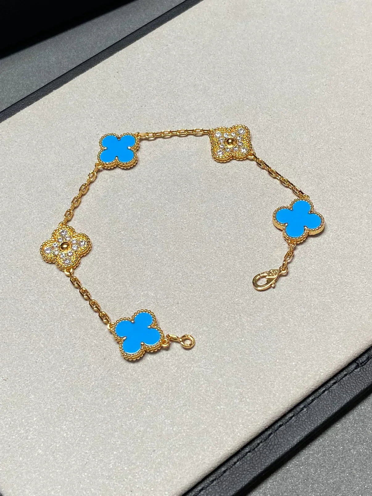 [Select] CLOVER 5 MOTIF BLUE AGATE BRACELET COLLECTION