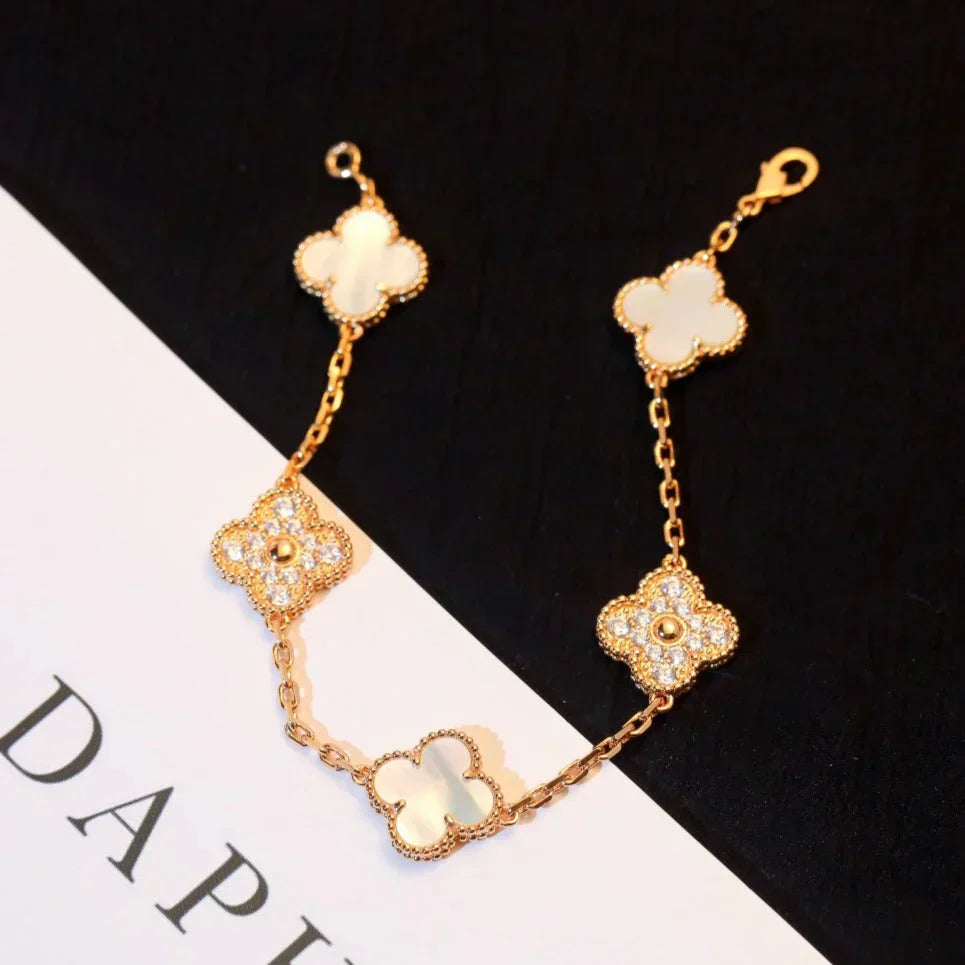 [Select]CLOVER WHITE PEARL MOP 5 MOTIF BRACELET COLLECTION