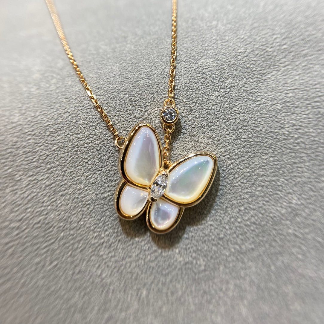[Select]BUTTERFLY MOP DIAMOND NECKLACE