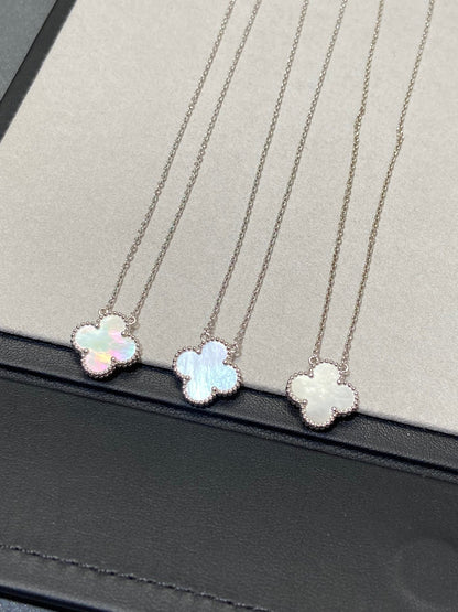 [Select]CLOVER MEDIUM SILVER WHITE MOP NECKLACE