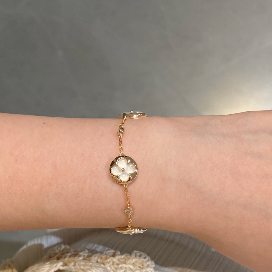 [Select]STAR AND SUN 4 MOTIF WHITE MOP PINK GOLD BRACELET