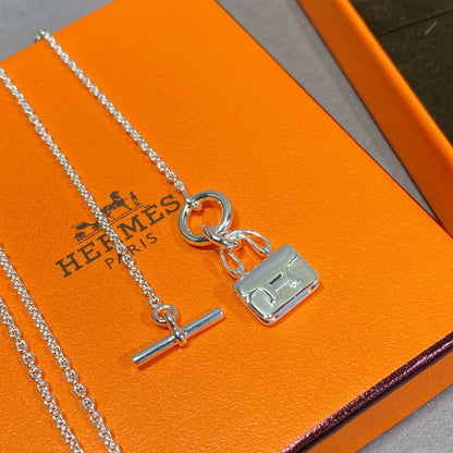 [Select]CONSTANCE PEDANT SILVER NECKLACE
