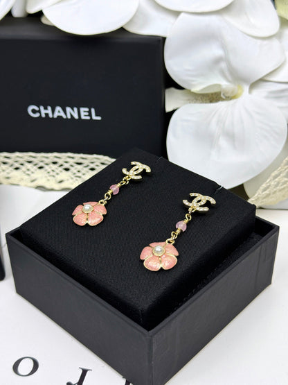 [Select]26C Pink Camellia Enamel Pendant with Double C Earrings