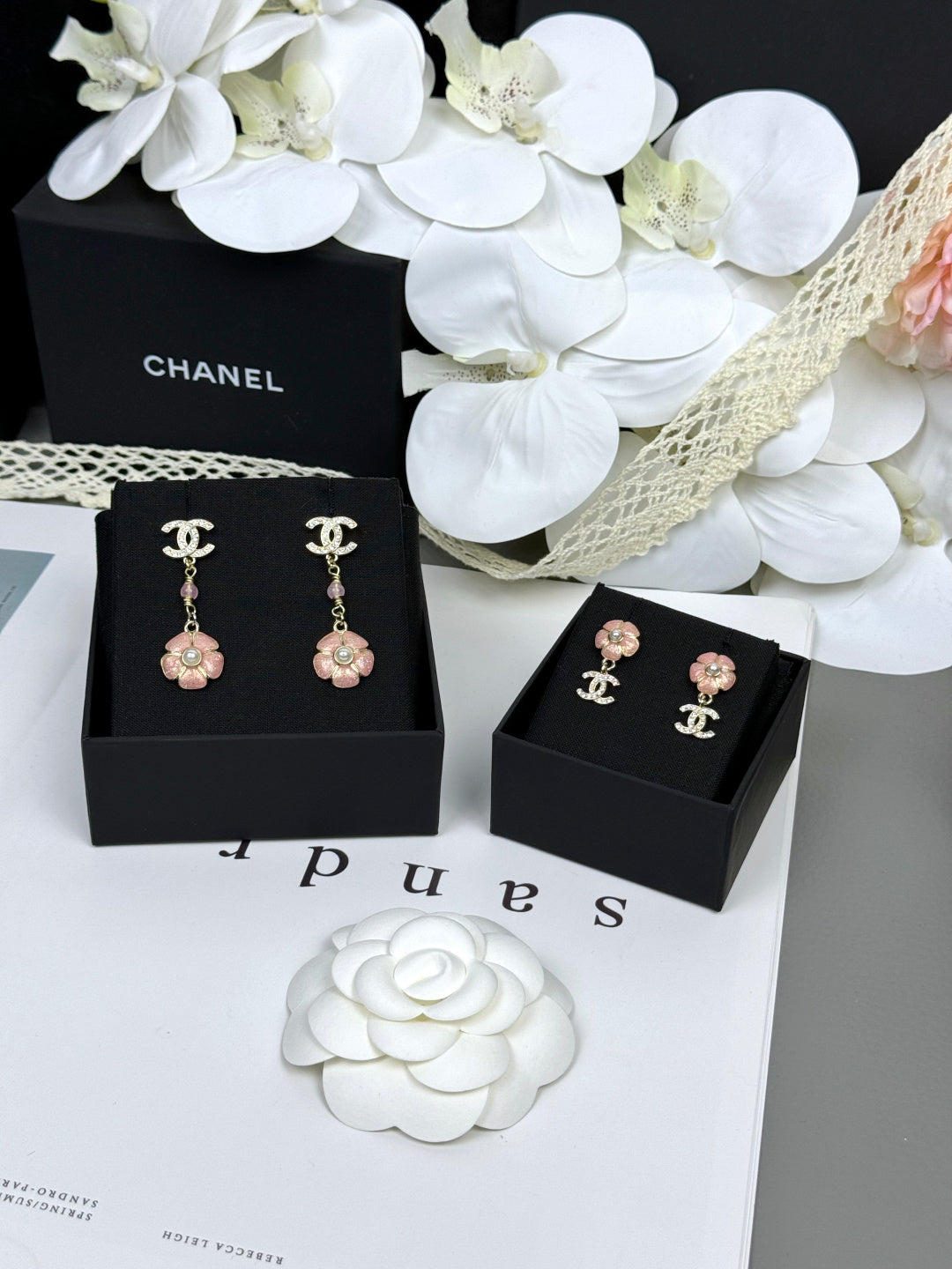 [Select]26C Pink Camellia Enamel Pendant with Double C Earrings