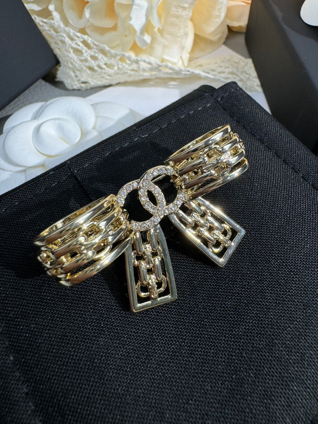 [Select]25K Hollow Bow Brooch
