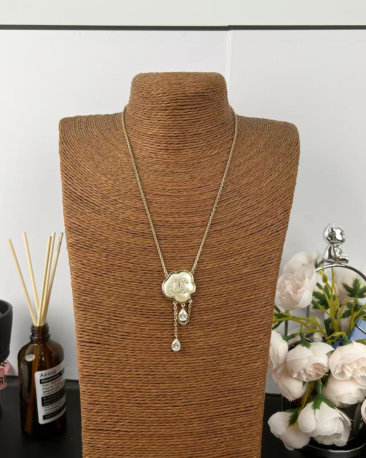 [Select]Cloud Pearl Mother-of-Pearl Diamond Chain Pendant Necklace