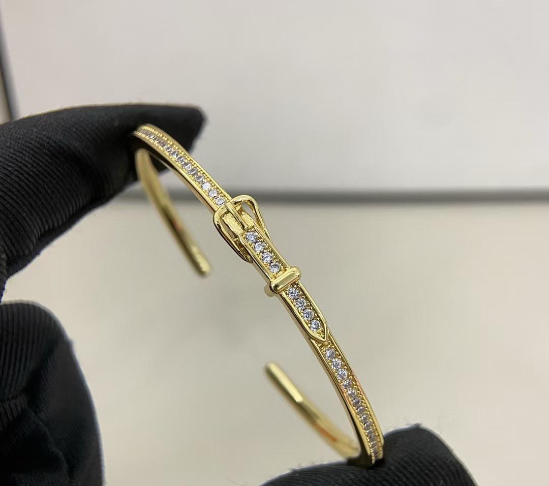 [?Select]DIAMOND-ENCRUSTED BRACELET THREE COLORS