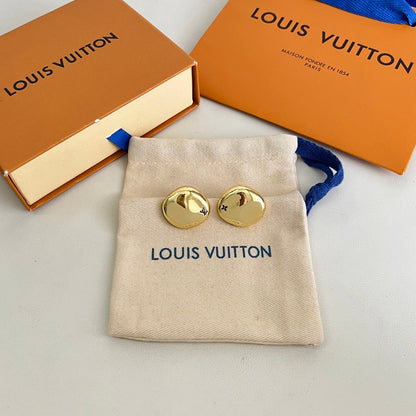 [Select]Gold Paris Stud Earrings